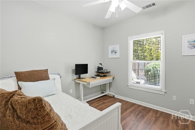 8 Oak Park Place, Savannah, GA 31405