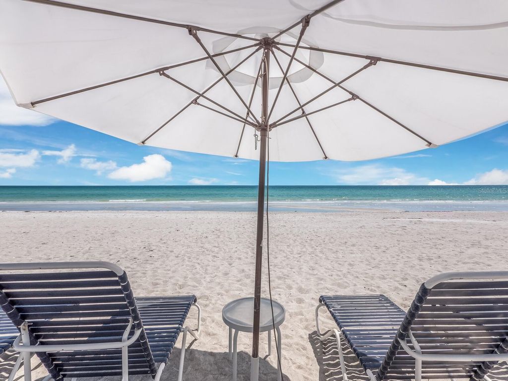 Image 38 of property listing at 1485 GULF OF MEXICO DRIVE 110, Longboat Key, FL 34228