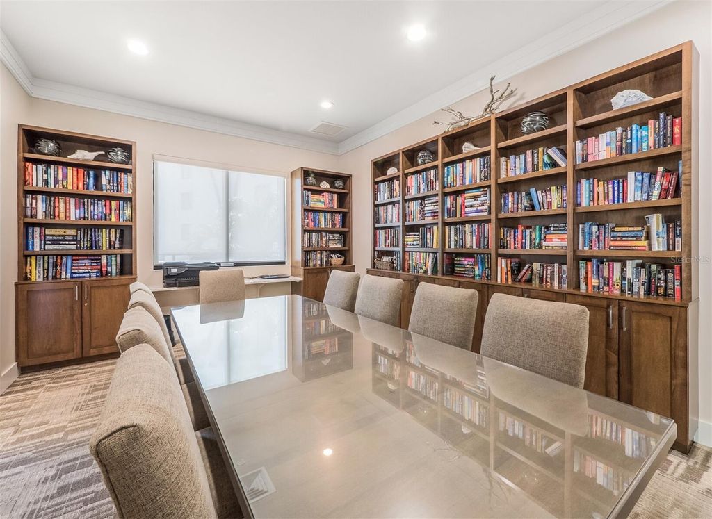 Image 47 of property listing at 1485 GULF OF MEXICO DRIVE 110, Longboat Key, FL 34228