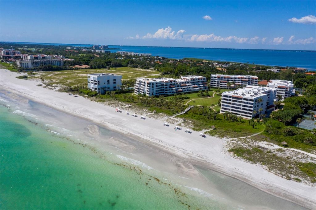 Image 51 of property listing at 1485 GULF OF MEXICO DRIVE 110, Longboat Key, FL 34228