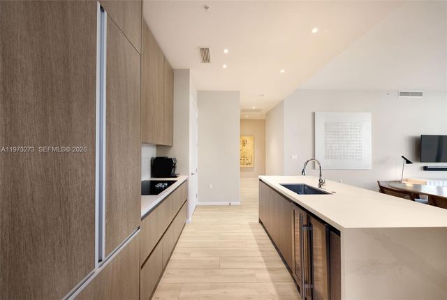 3156 SW 27th Ave 305, Coconut Grove, FL 33133