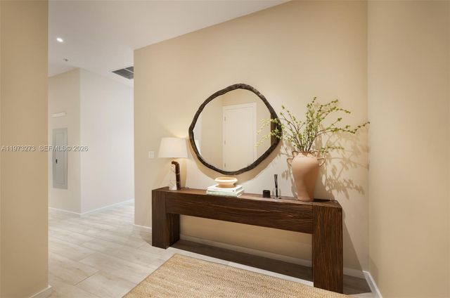 3156 SW 27th Ave 305, Coconut Grove, FL 33133