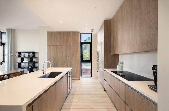 3156 SW 27th Ave 305, Coconut Grove, FL 33133