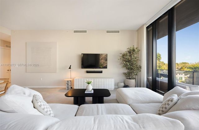 3156 SW 27th Ave 305, Coconut Grove, FL 33133