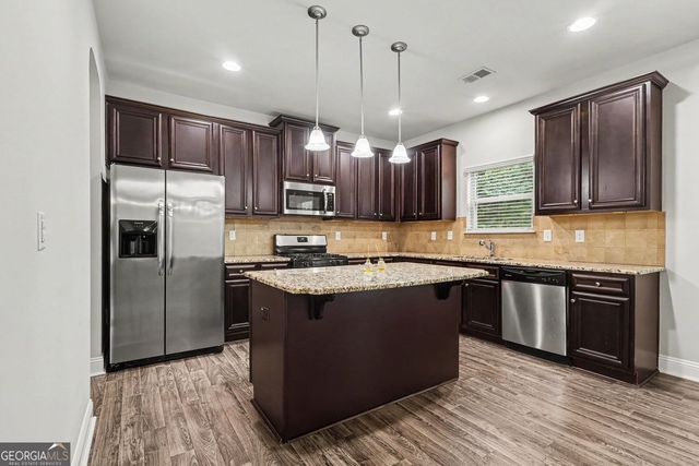 2127 Farmdale Ct, Conyers, GA 30012