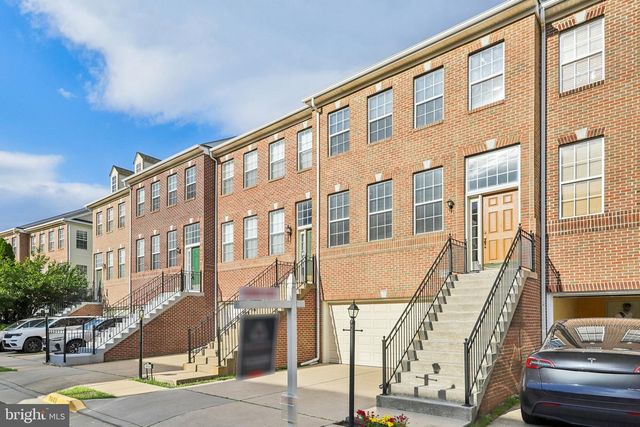 2625 TARLETON CORNER DR, Herndon, VA 20171