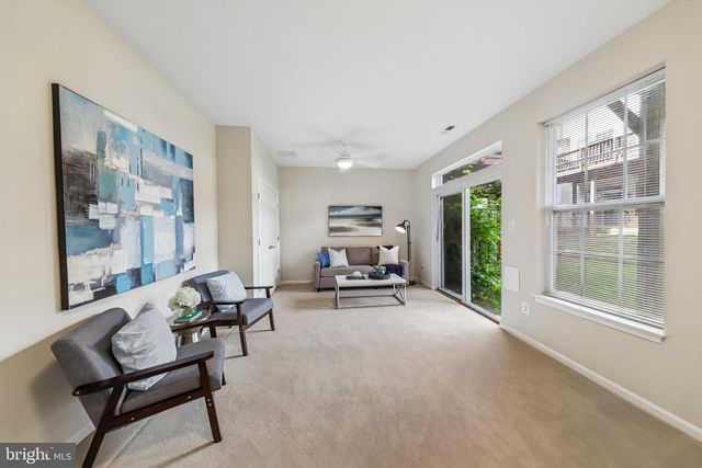 2625 TARLETON CORNER DR, Herndon, VA 20171