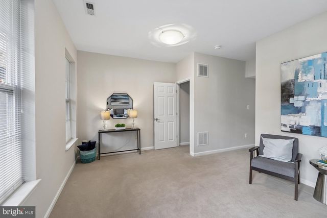 2625 TARLETON CORNER DR, Herndon, VA 20171