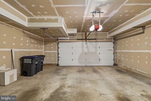 2625 TARLETON CORNER DR, Herndon, VA 20171