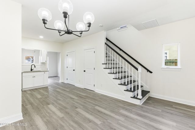 937 S 8th Street, Wilmington, NC 28401