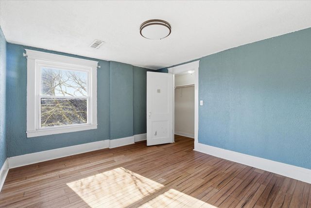 1510 N Robberson Avenue, Springfield, MO 65803