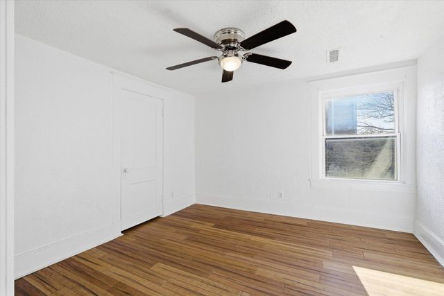 1510 N Robberson Avenue, Springfield, MO 65803