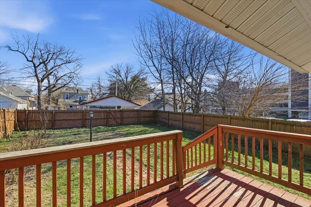 1510 N Robberson Avenue, Springfield, MO 65803