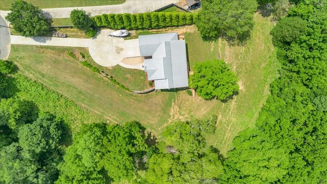 1174 Majors Cemetery Rd, Lynchburg, TN 37352