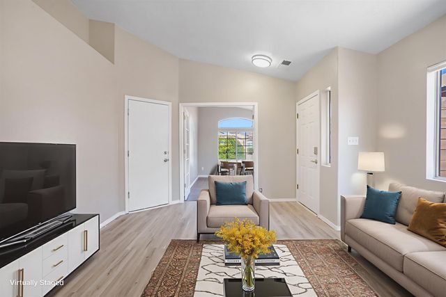 4748 Delaina Drive NE, Rio Rancho, NM 87144