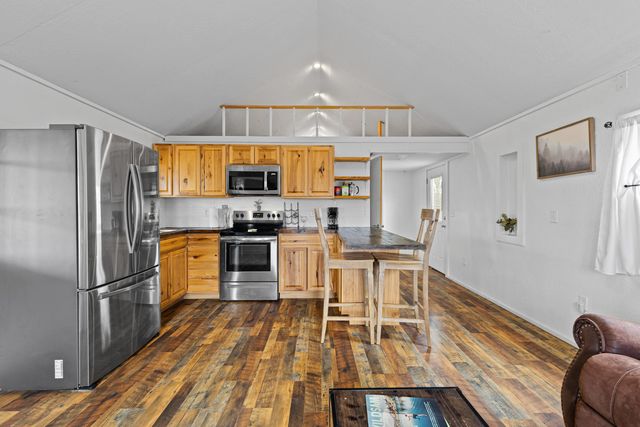 145 Newsome RD, Gilmer, TX 75644