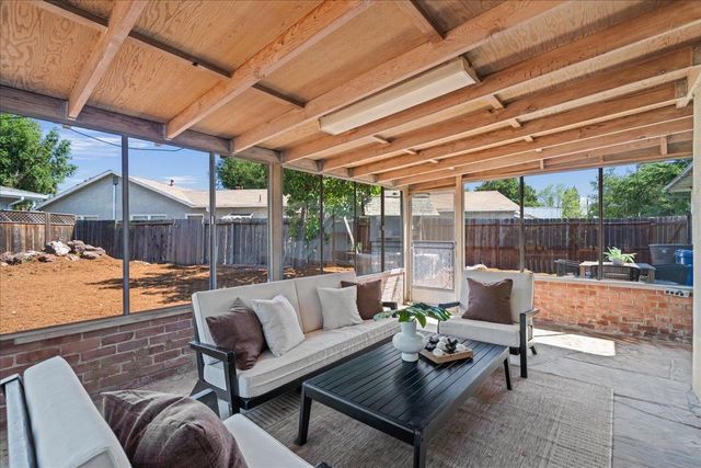 16281 Camino Del Sol, Los Gatos, CA 95032
