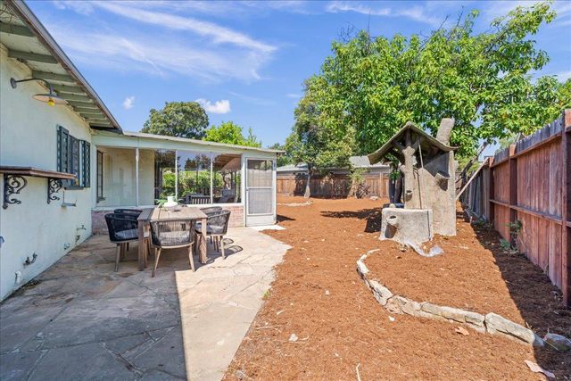 16281 Camino Del Sol, Los Gatos, CA 95032
