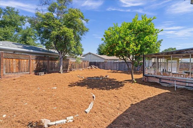 16281 Camino Del Sol, Los Gatos, CA 95032
