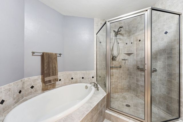 7235 S VIANSA CT, Midvale, UT 84047