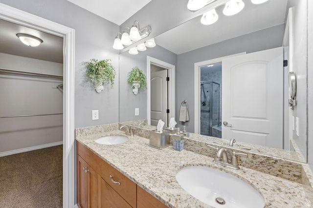 7235 S VIANSA CT, Midvale, UT 84047