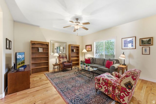 7235 S VIANSA CT, Midvale, UT 84047