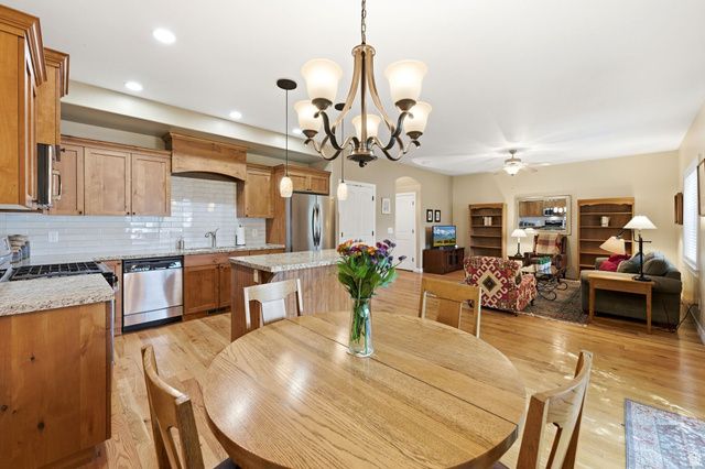 7235 S VIANSA CT, Midvale, UT 84047