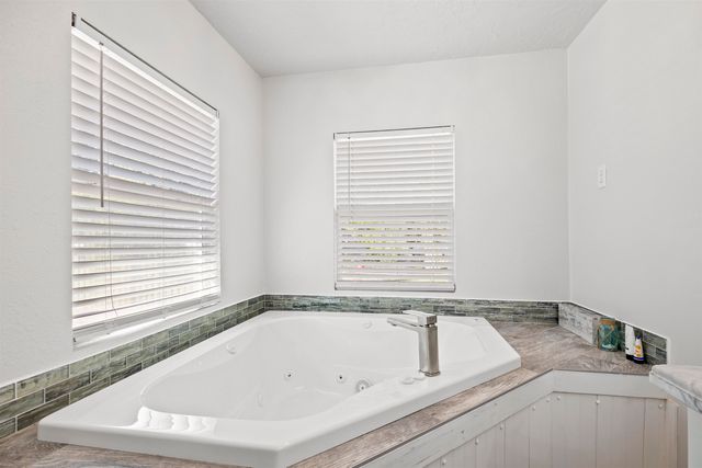 983 NW St Thomas Church Road, Madison, FL 32340