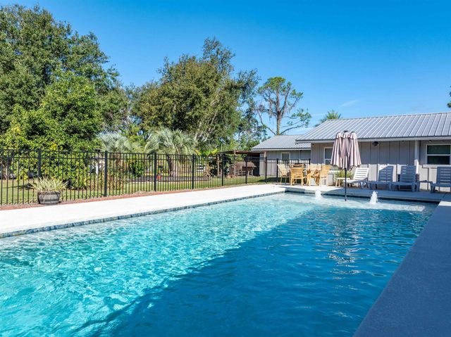 983 NW St Thomas Church Road, Madison, FL 32340