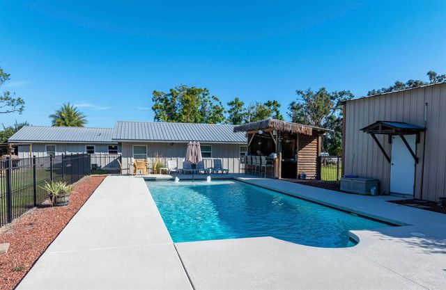 983 NW St Thomas Church Road, Madison, FL 32340