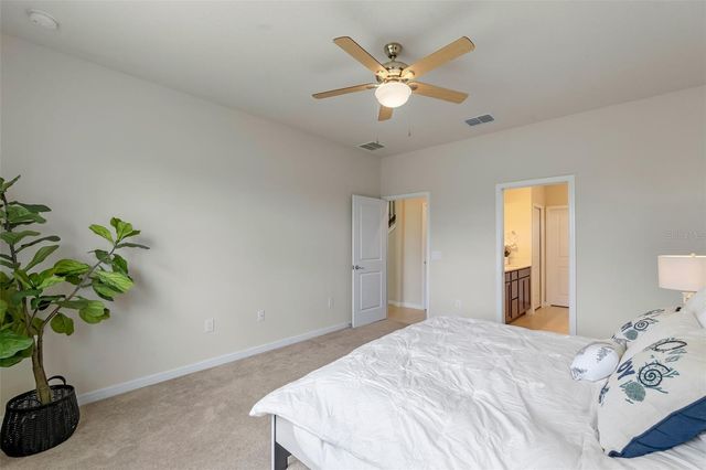 17319 MILLION LAKES COURT, Clermont, FL 34714