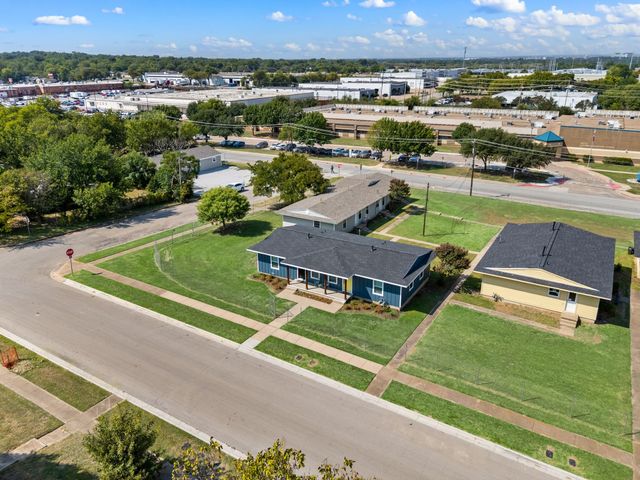 4092 Merida Avenue, Fort Worth, TX 76110