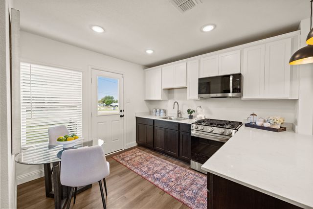 4092 Merida Avenue, Fort Worth, TX 76110