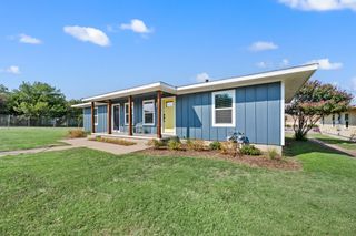 4092 Merida Avenue, Fort Worth, TX 76110