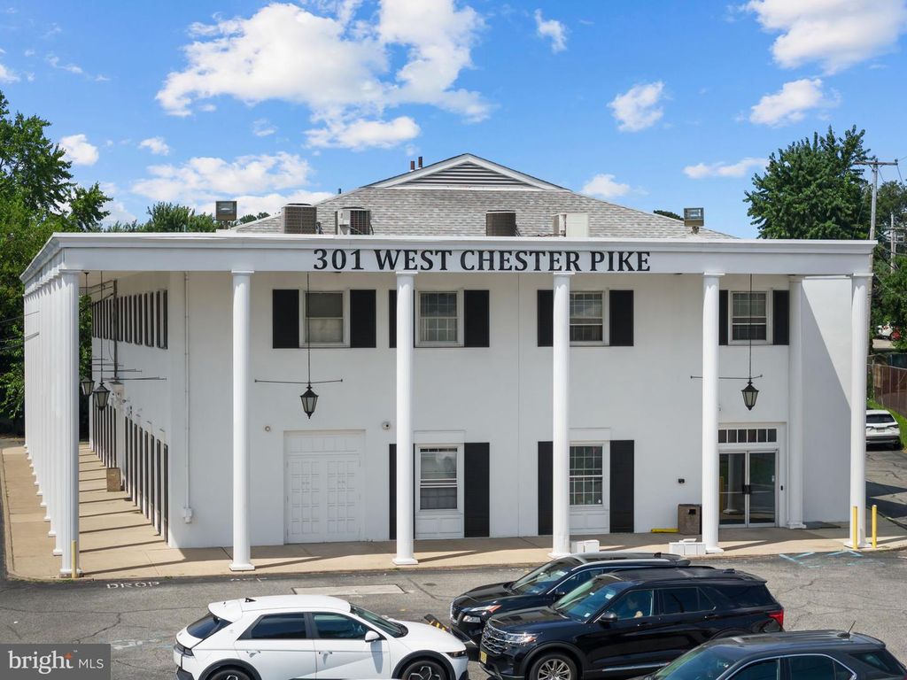 301 W CHESTER PIKE #101, Havertown, PA 19083