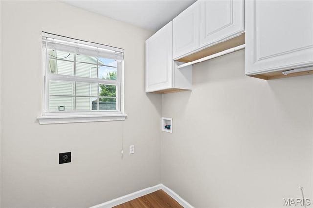 320 Aberdeen Drive, Glen Carbon, IL 62034