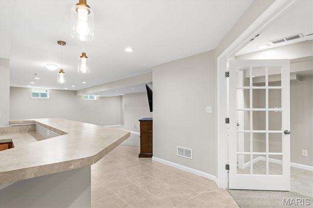 320 Aberdeen Drive, Glen Carbon, IL 62034