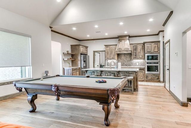 5609 Copper Stone Court, Mustang, OK 73064