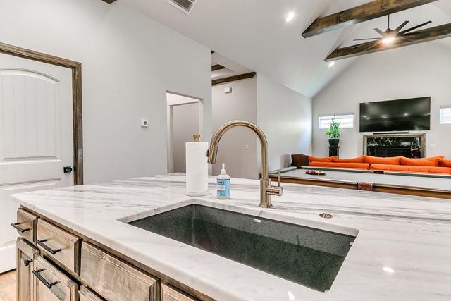 5609 Copper Stone Court, Mustang, OK 73064