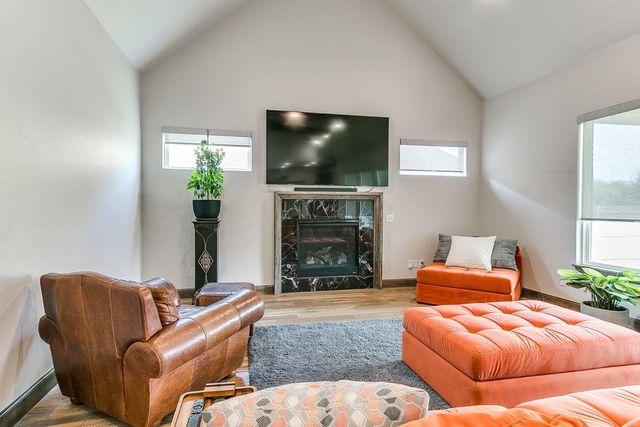 5609 Copper Stone Court, Mustang, OK 73064