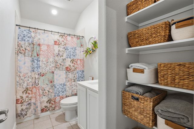 210 Gatecrest Drive, Fate, TX 75087