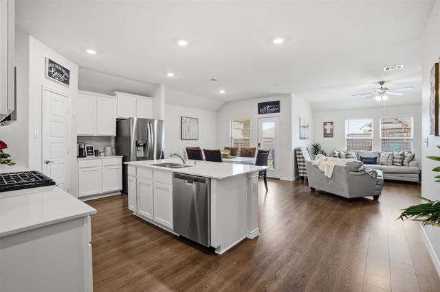 210 Gatecrest Drive, Fate, TX 75087