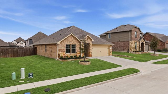 210 Gatecrest Drive, Fate, TX 75087