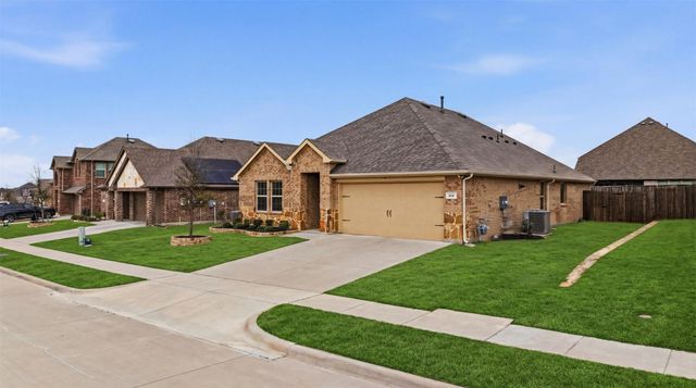 210 Gatecrest Drive, Fate, TX 75087