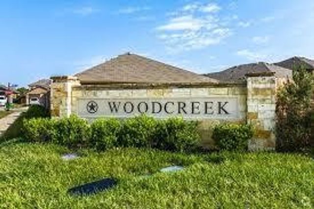 210 Gatecrest Drive, Fate, TX 75087