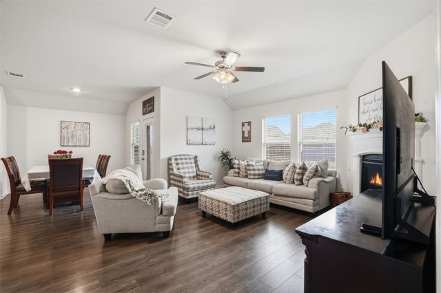 210 Gatecrest Drive, Fate, TX 75087