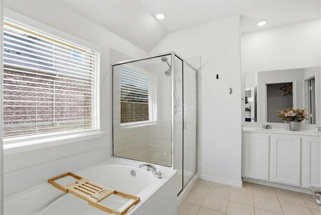 210 Gatecrest Drive, Fate, TX 75087