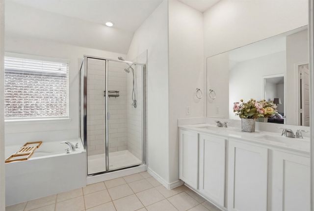 210 Gatecrest Drive, Fate, TX 75087