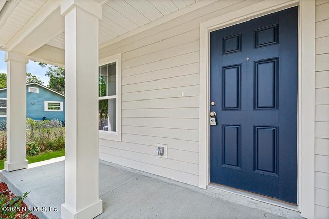 7845 PIPIT Avenue, Jacksonville, FL 32219