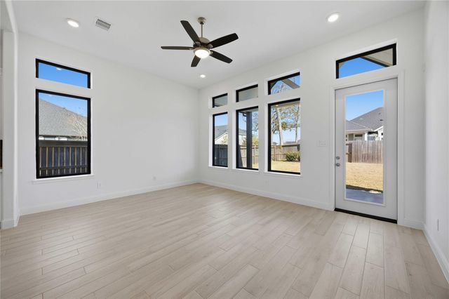 1614 Forest Mist Drive, Missouri City, TX 77459